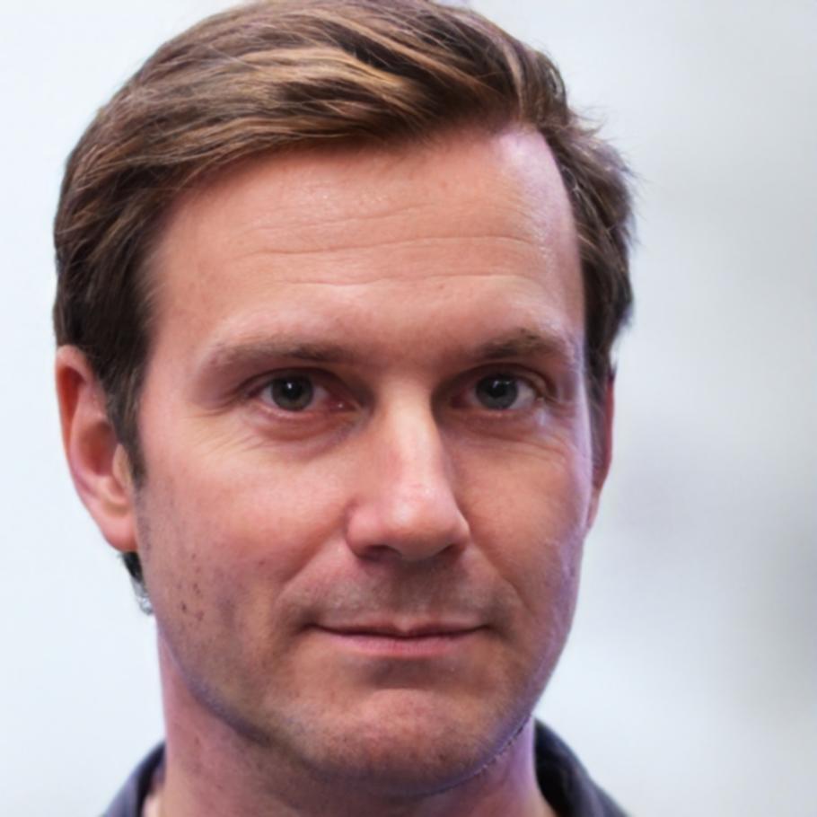 Portrait von Matteo Varga, Experte für operatives Controlling