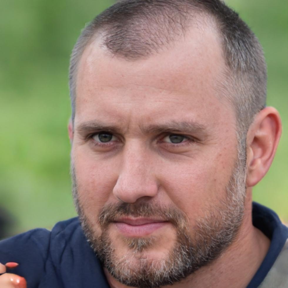 Portrait von Leander Bergström, Spezialist für Budgetkommunikation